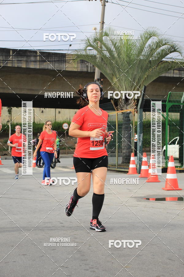 Buy your photos of the eventSantander Track & Field Run Series - Shopping Tambor on Fotop