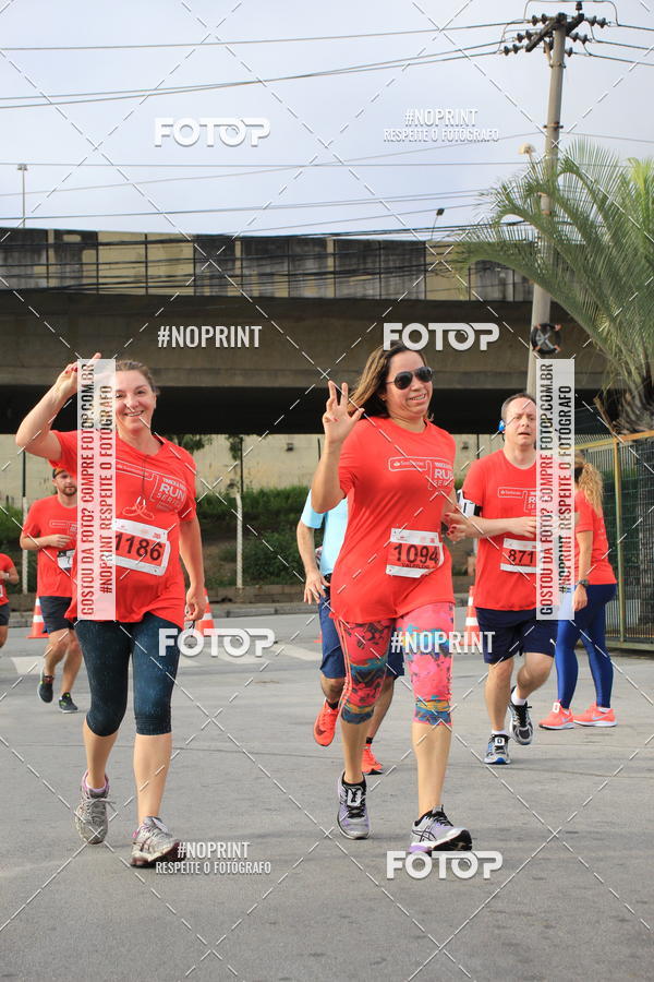 Buy your photos of the eventSantander Track & Field Run Series - Shopping Tambor on Fotop