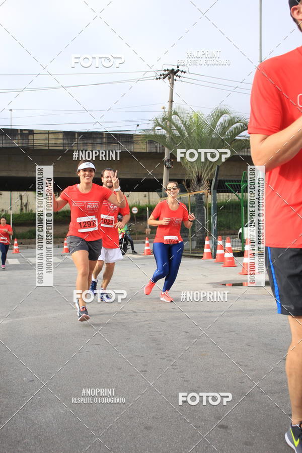 Buy your photos of the eventSantander Track & Field Run Series - Shopping Tambor on Fotop