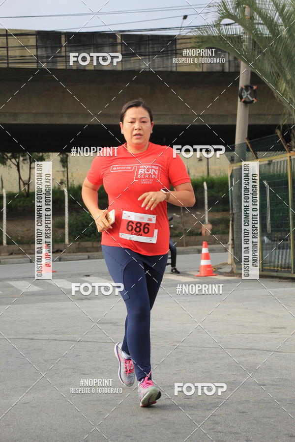 Buy your photos of the eventSantander Track & Field Run Series - Shopping Tambor on Fotop