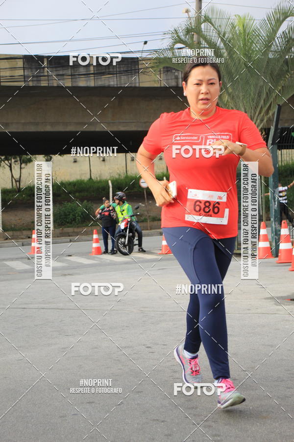 Buy your photos of the eventSantander Track & Field Run Series - Shopping Tambor on Fotop