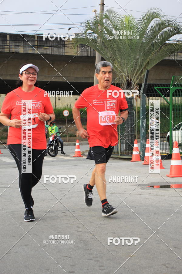 Buy your photos of the eventSantander Track & Field Run Series - Shopping Tambor on Fotop