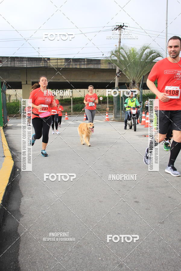 Buy your photos of the eventSantander Track & Field Run Series - Shopping Tambor on Fotop