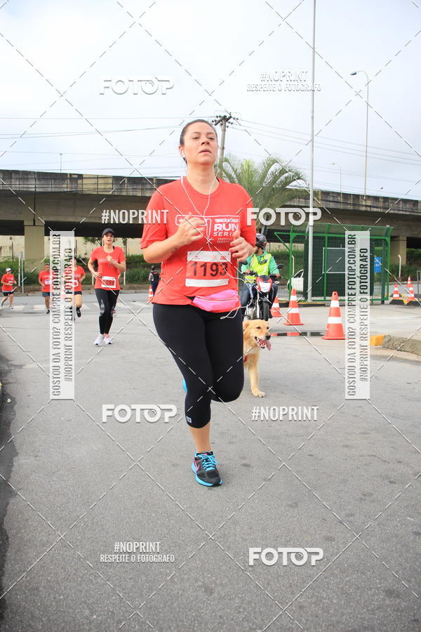 Buy your photos of the eventSantander Track & Field Run Series - Shopping Tambor on Fotop