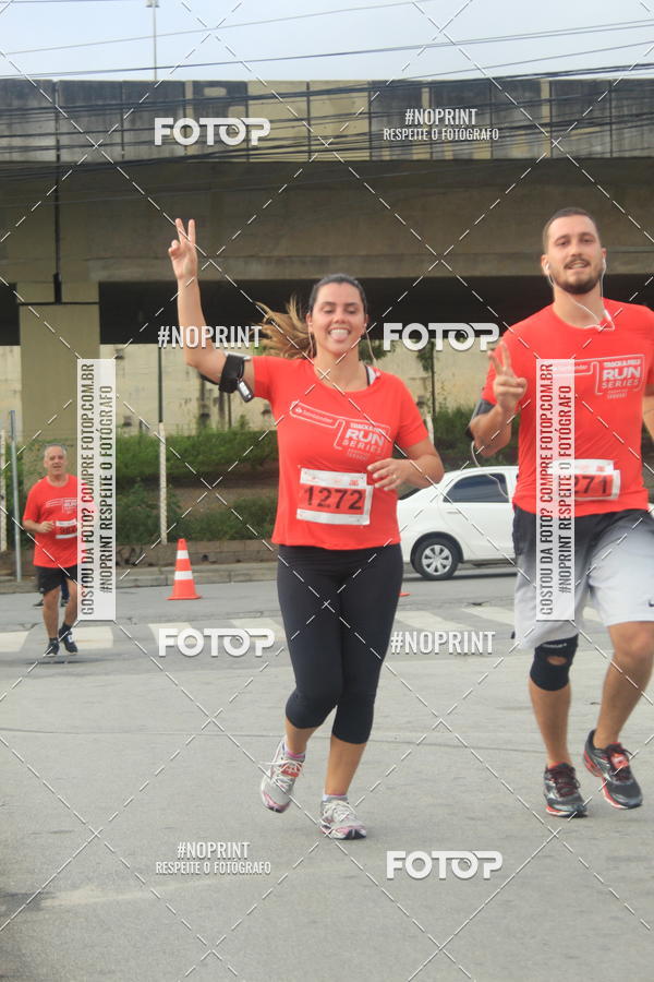 Buy your photos of the eventSantander Track & Field Run Series - Shopping Tambor on Fotop