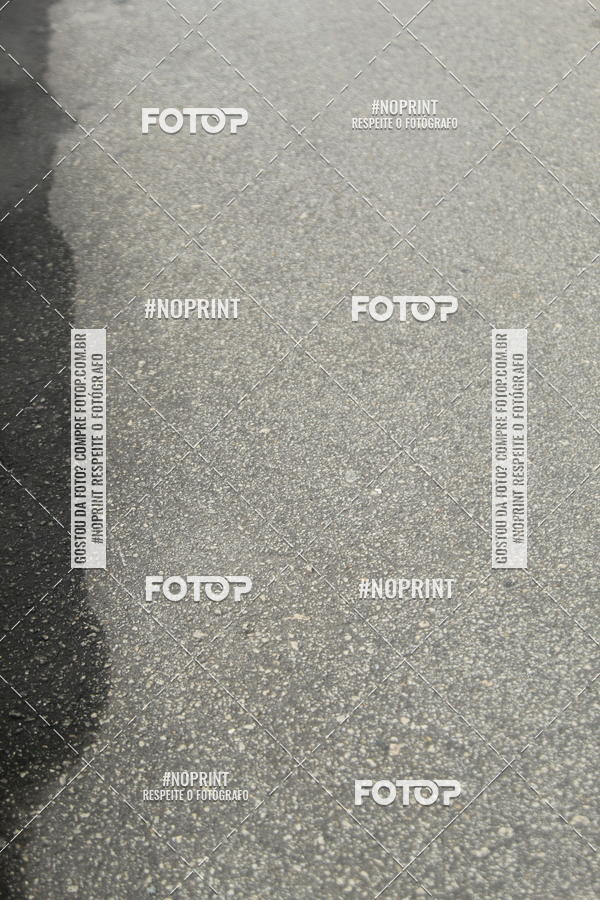 Buy your photos of the eventSantander Track & Field Run Series - Shopping Tambor on Fotop