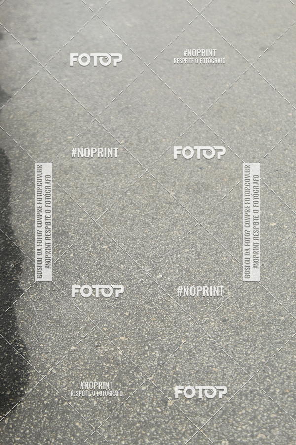 Buy your photos of the eventSantander Track & Field Run Series - Shopping Tambor on Fotop