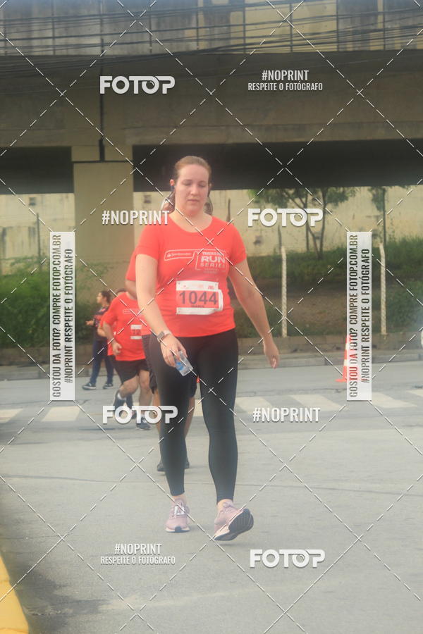 Buy your photos of the eventSantander Track & Field Run Series - Shopping Tambor on Fotop