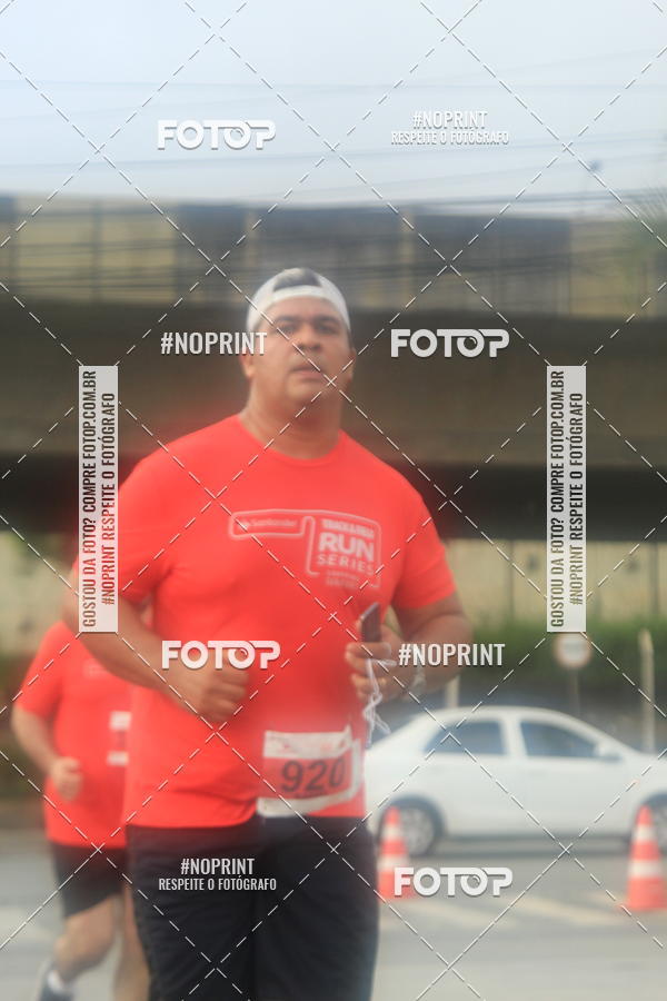 Buy your photos of the eventSantander Track & Field Run Series - Shopping Tambor on Fotop