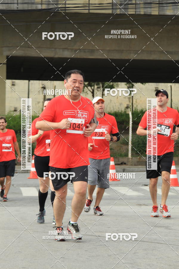 Buy your photos of the eventSantander Track & Field Run Series - Shopping Tambor on Fotop