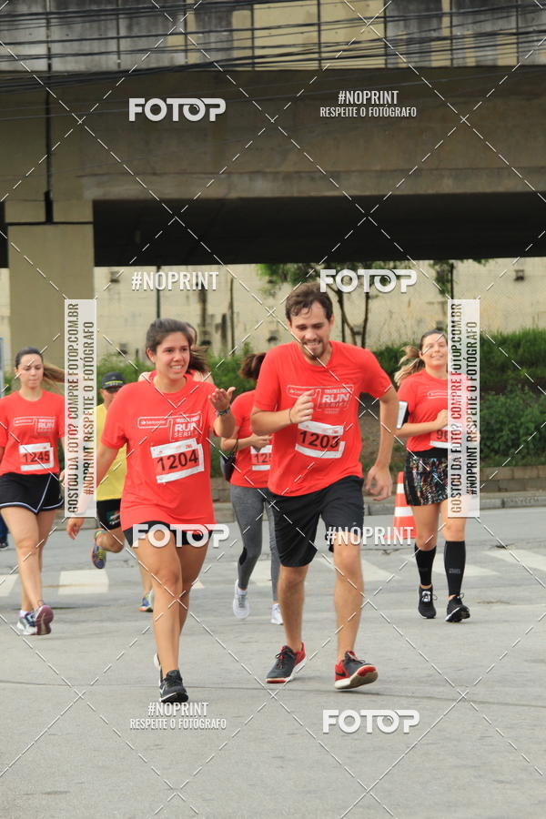 Buy your photos of the eventSantander Track & Field Run Series - Shopping Tambor on Fotop