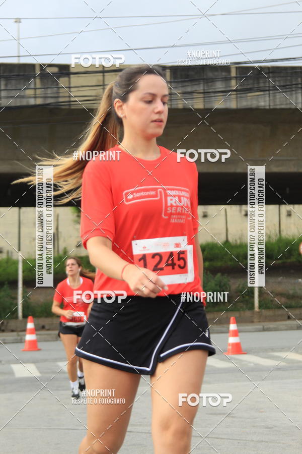Buy your photos of the eventSantander Track & Field Run Series - Shopping Tambor on Fotop