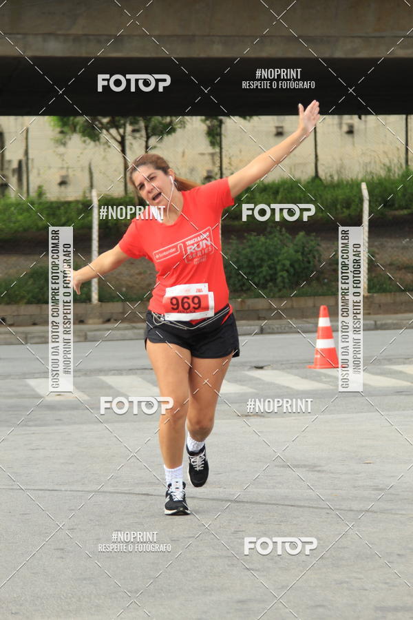 Buy your photos of the eventSantander Track & Field Run Series - Shopping Tambor on Fotop