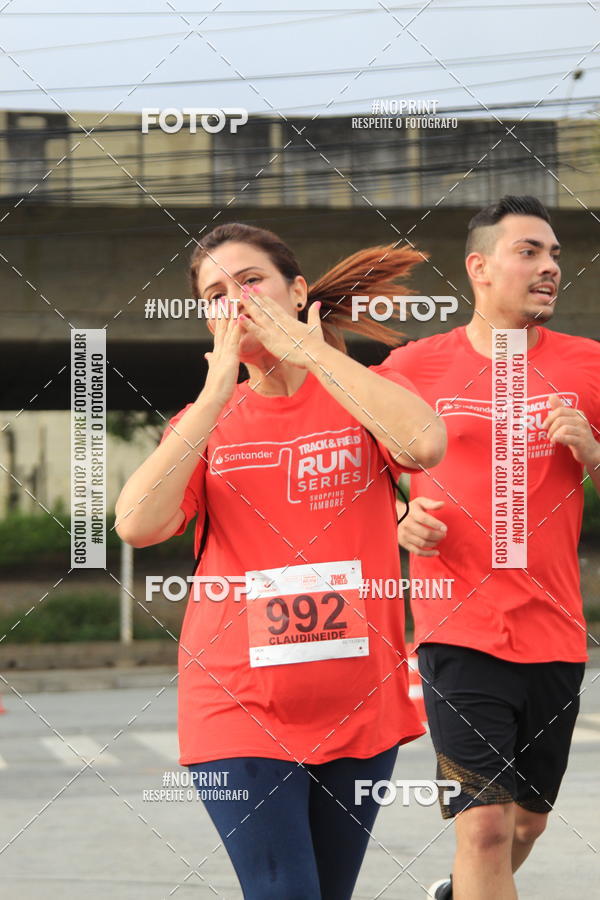 Buy your photos of the eventSantander Track & Field Run Series - Shopping Tambor on Fotop