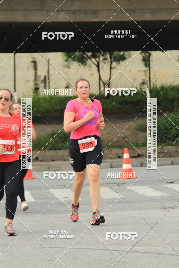 Buy your photos of the eventSantander Track & Field Run Series - Shopping Tambor on Fotop
