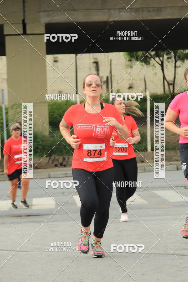 Buy your photos of the eventSantander Track & Field Run Series - Shopping Tambor on Fotop