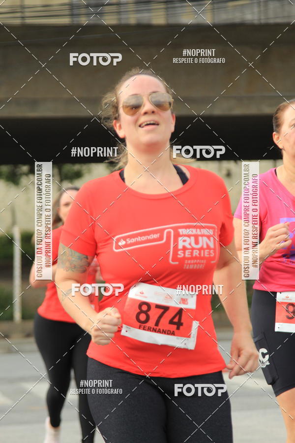 Buy your photos of the eventSantander Track & Field Run Series - Shopping Tambor on Fotop