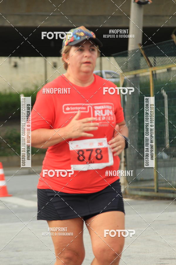 Buy your photos of the eventSantander Track & Field Run Series - Shopping Tambor on Fotop