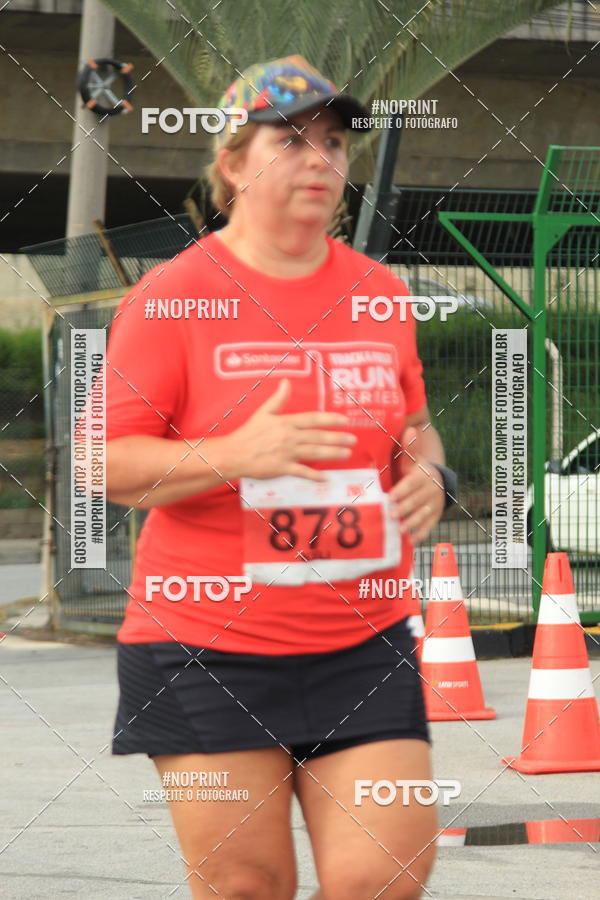 Buy your photos of the eventSantander Track & Field Run Series - Shopping Tambor on Fotop