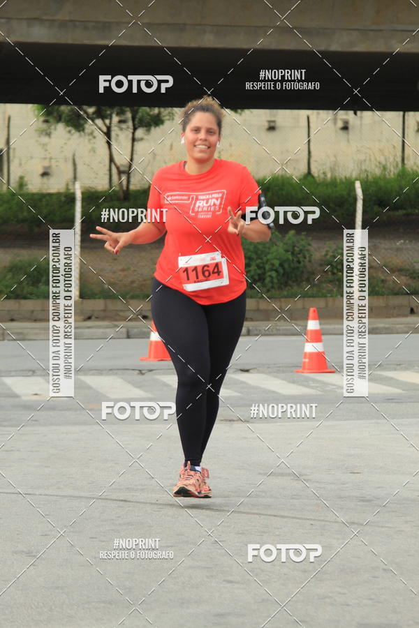 Buy your photos of the eventSantander Track & Field Run Series - Shopping Tambor on Fotop