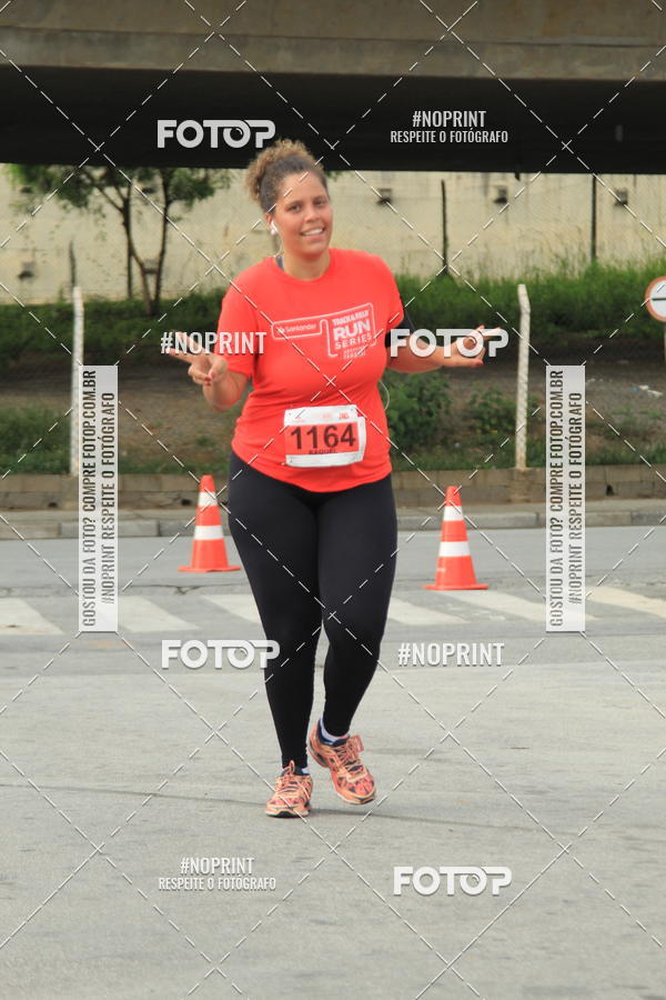 Buy your photos of the eventSantander Track & Field Run Series - Shopping Tambor on Fotop