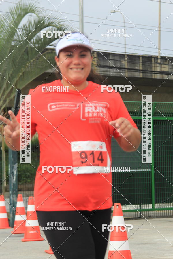 Buy your photos of the eventSantander Track & Field Run Series - Shopping Tambor on Fotop