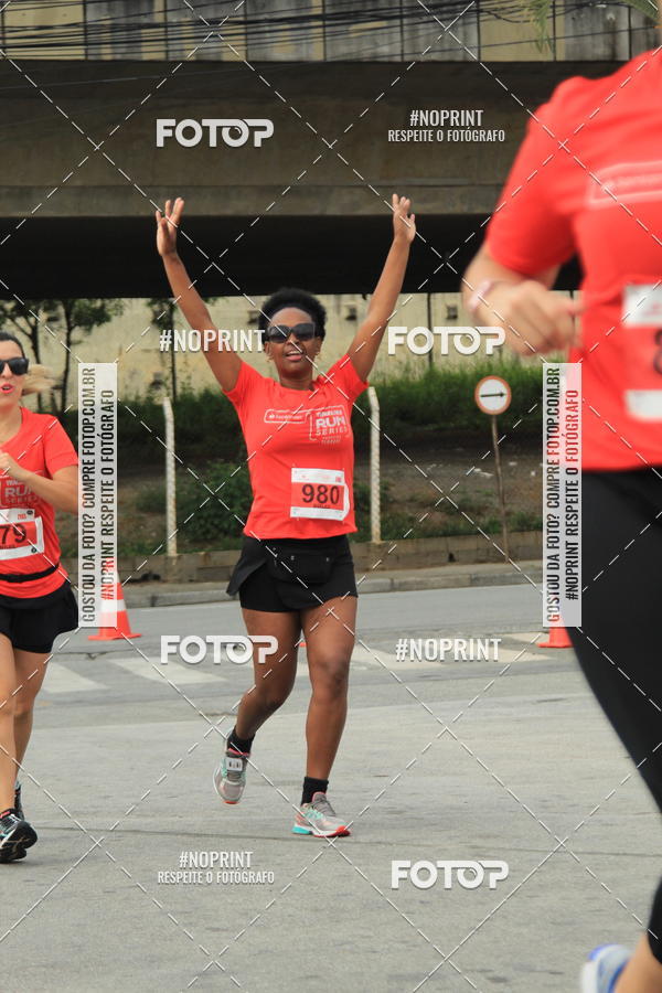 Buy your photos of the eventSantander Track & Field Run Series - Shopping Tambor on Fotop