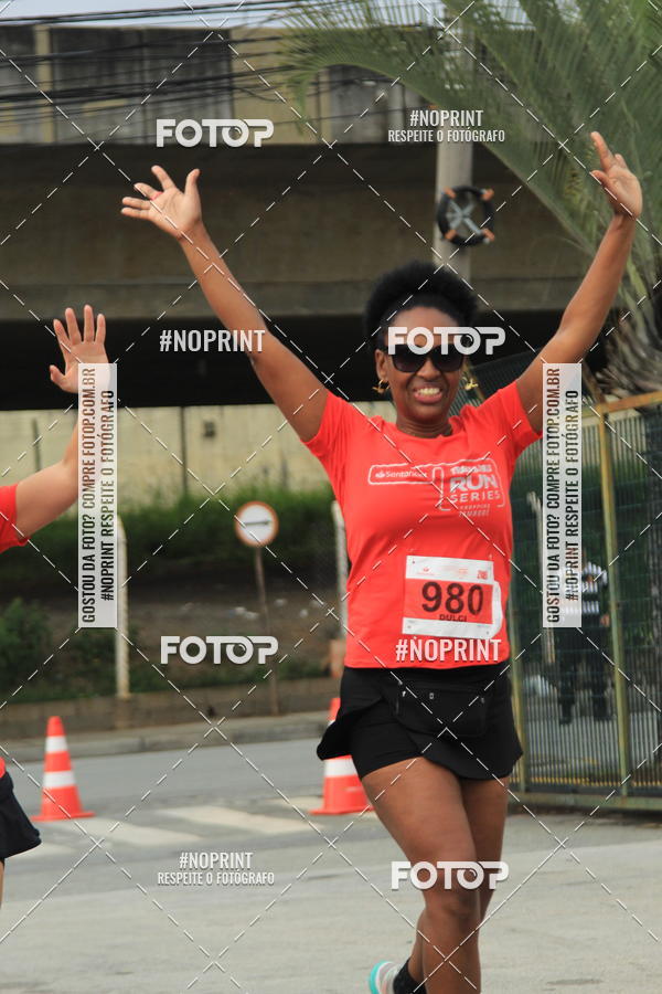 Buy your photos of the eventSantander Track & Field Run Series - Shopping Tambor on Fotop