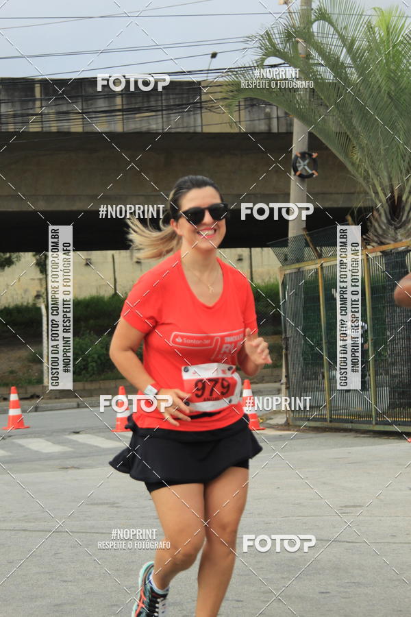 Buy your photos of the eventSantander Track & Field Run Series - Shopping Tambor on Fotop