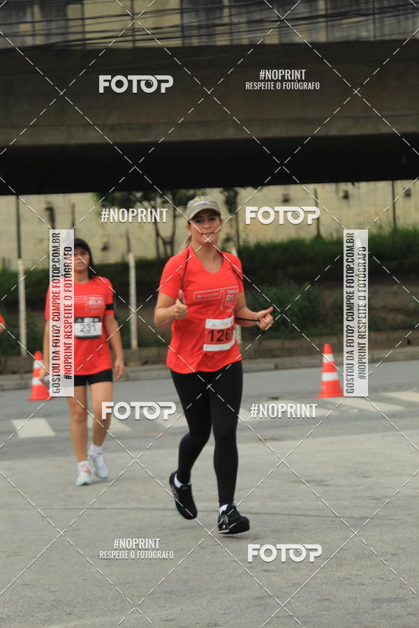 Buy your photos of the eventSantander Track & Field Run Series - Shopping Tambor on Fotop