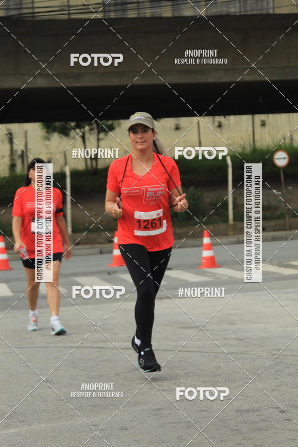 Buy your photos of the eventSantander Track & Field Run Series - Shopping Tambor on Fotop