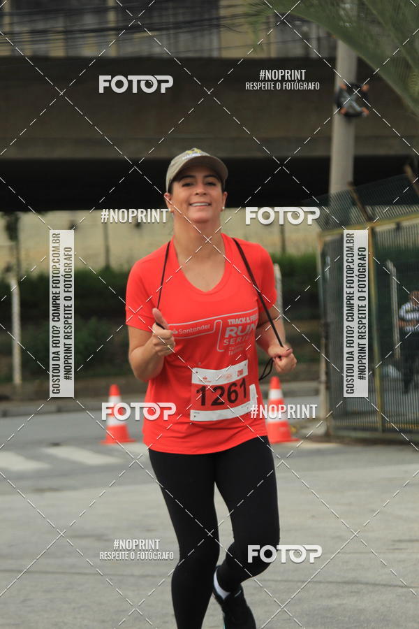Buy your photos of the eventSantander Track & Field Run Series - Shopping Tambor on Fotop