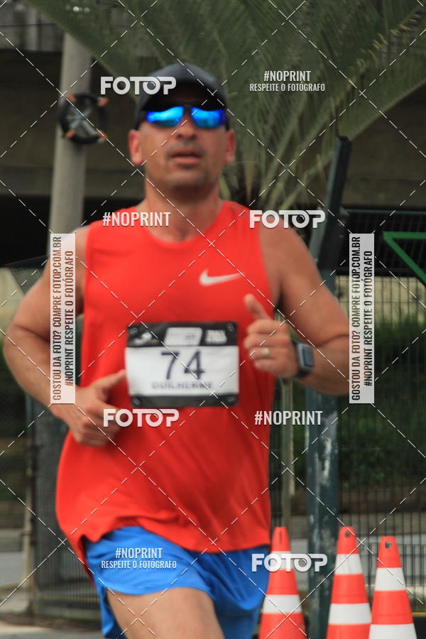 Buy your photos of the eventSantander Track & Field Run Series - Shopping Tambor on Fotop