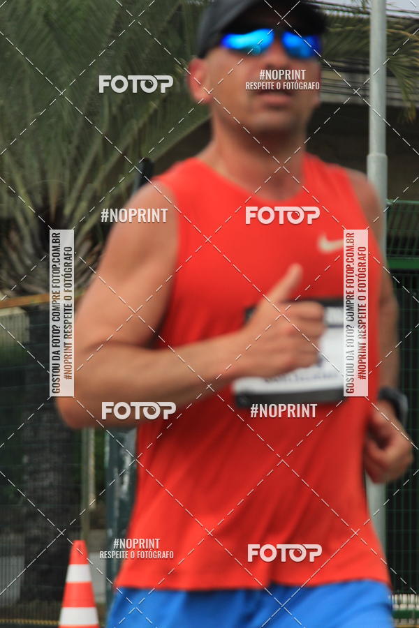 Buy your photos of the eventSantander Track & Field Run Series - Shopping Tambor on Fotop