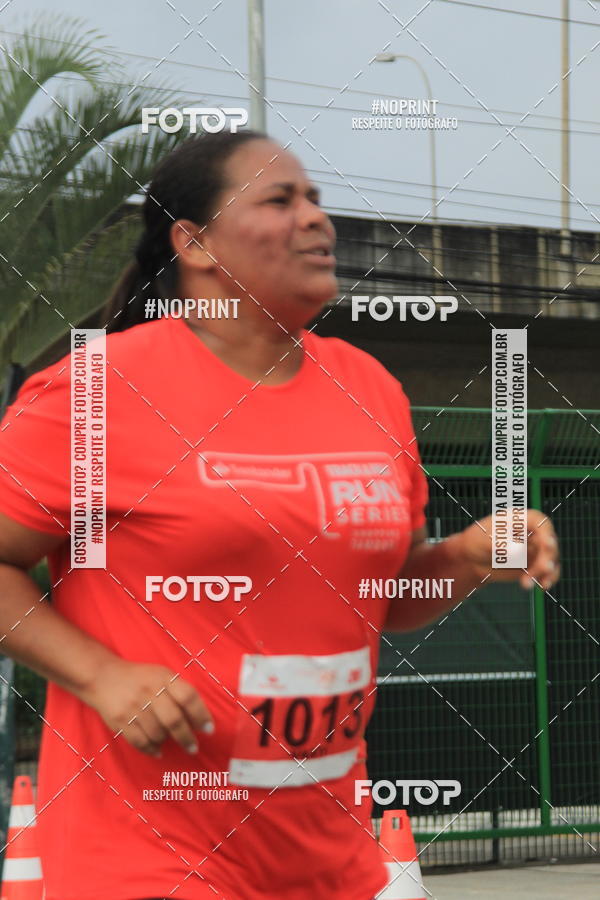 Buy your photos of the eventSantander Track & Field Run Series - Shopping Tambor on Fotop