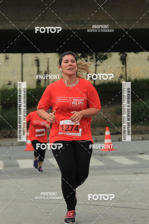 Buy your photos of the eventSantander Track & Field Run Series - Shopping Tambor on Fotop