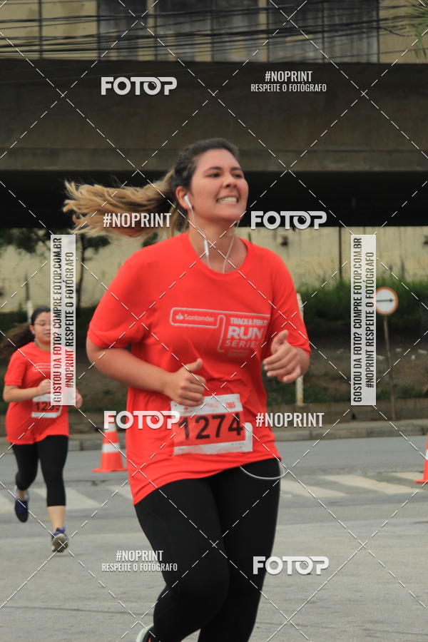 Buy your photos of the eventSantander Track & Field Run Series - Shopping Tambor on Fotop