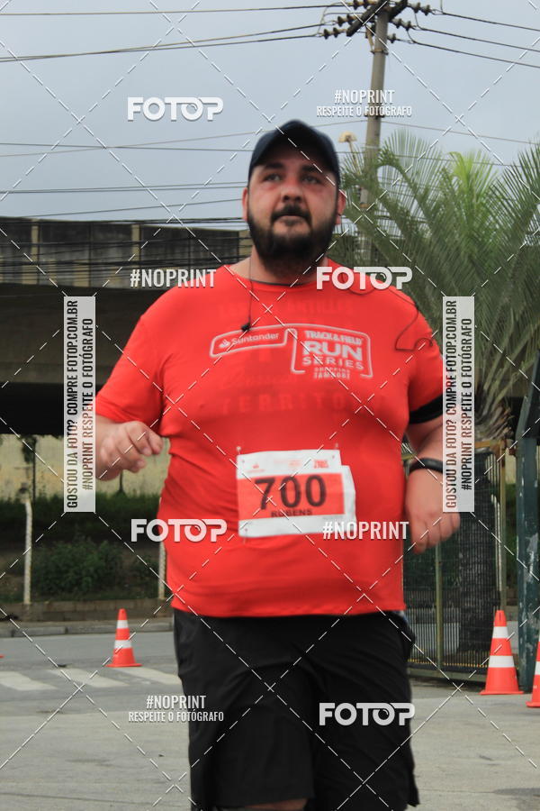 Buy your photos of the eventSantander Track & Field Run Series - Shopping Tambor on Fotop
