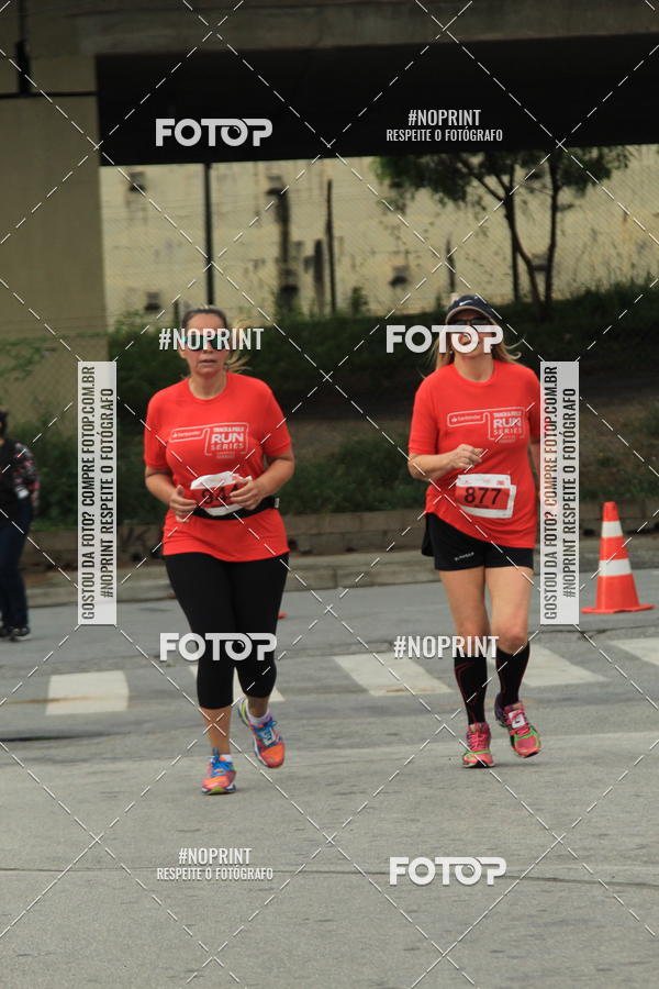 Buy your photos of the eventSantander Track & Field Run Series - Shopping Tambor on Fotop
