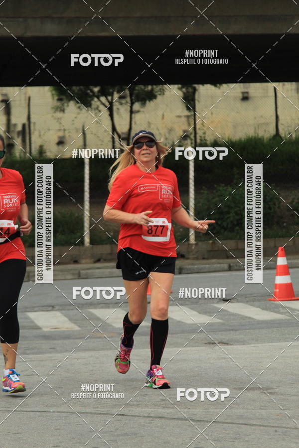 Buy your photos of the eventSantander Track & Field Run Series - Shopping Tambor on Fotop