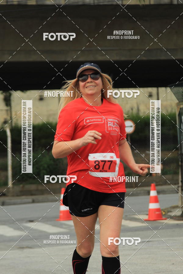 Buy your photos of the eventSantander Track & Field Run Series - Shopping Tambor on Fotop