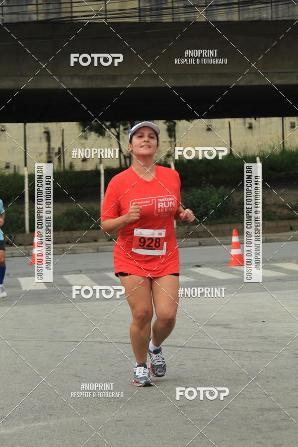 Buy your photos of the eventSantander Track & Field Run Series - Shopping Tambor on Fotop