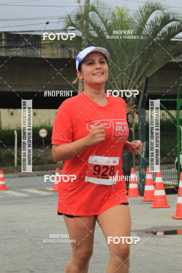 Buy your photos of the eventSantander Track & Field Run Series - Shopping Tambor on Fotop