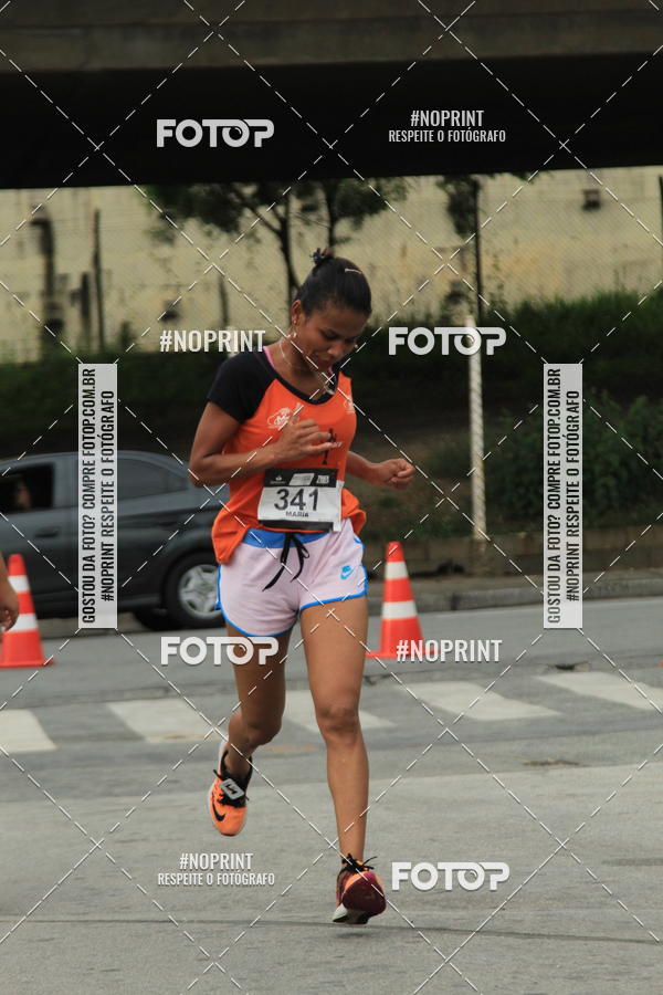 Buy your photos of the eventSantander Track & Field Run Series - Shopping Tambor on Fotop
