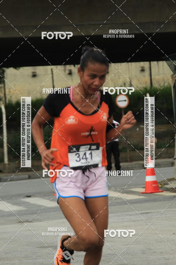 Buy your photos of the eventSantander Track & Field Run Series - Shopping Tambor on Fotop
