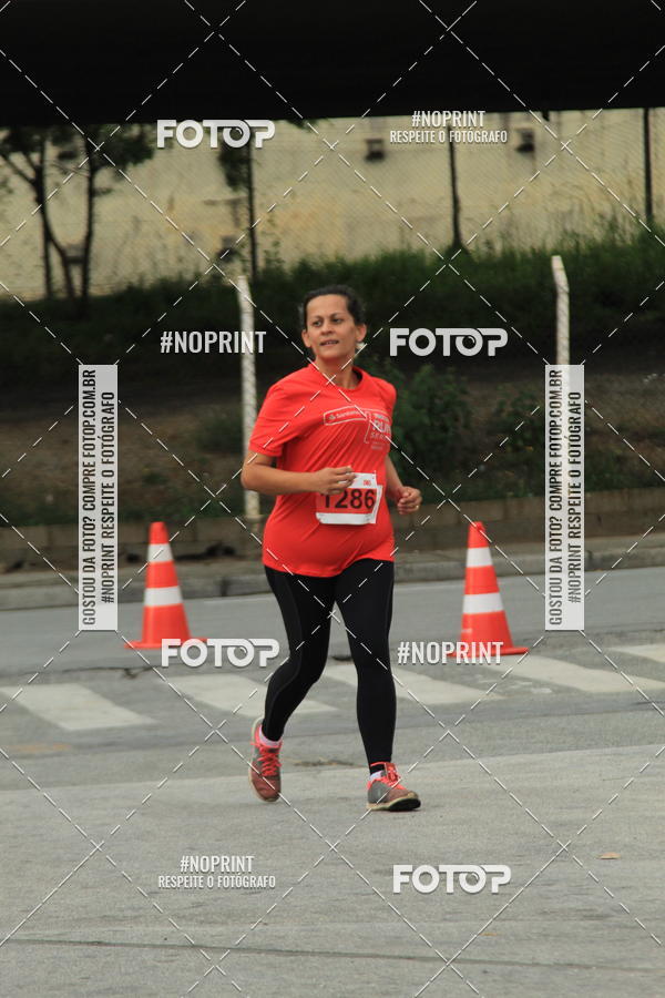 Buy your photos of the eventSantander Track & Field Run Series - Shopping Tambor on Fotop