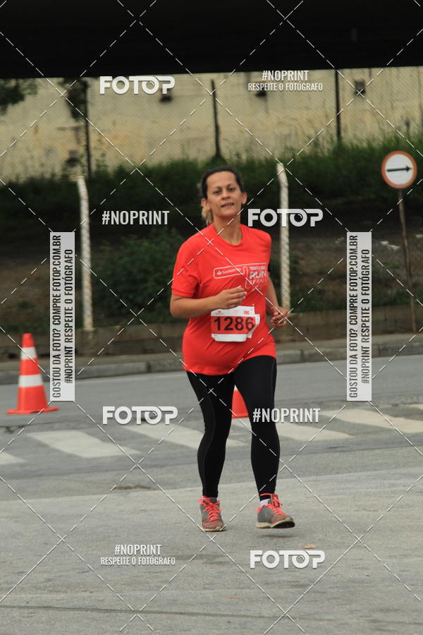 Buy your photos of the eventSantander Track & Field Run Series - Shopping Tambor on Fotop