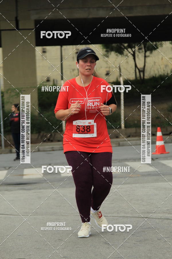 Buy your photos of the eventSantander Track & Field Run Series - Shopping Tambor on Fotop