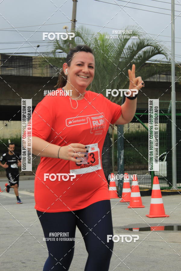 Buy your photos of the eventSantander Track & Field Run Series - Shopping Tambor on Fotop