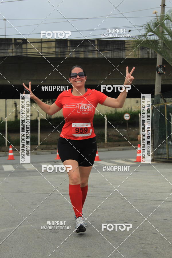 Buy your photos of the eventSantander Track & Field Run Series - Shopping Tambor on Fotop